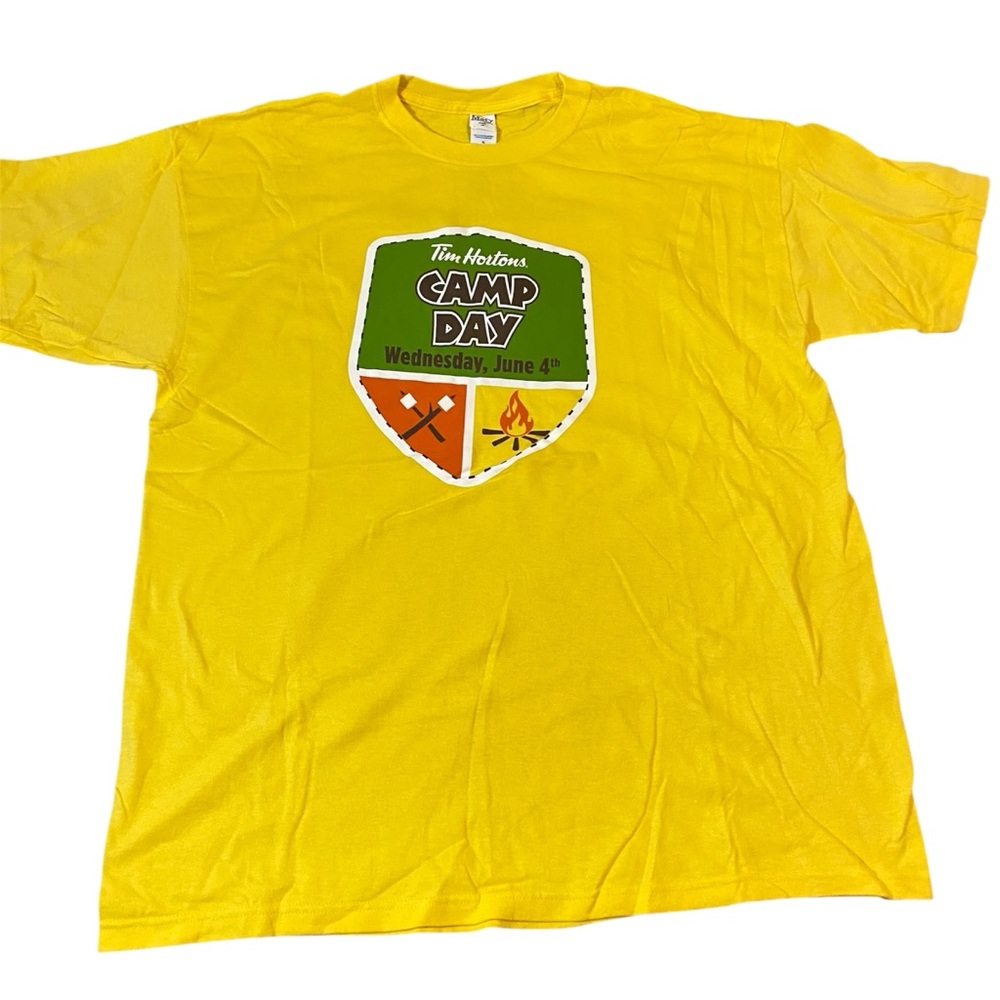 Tim Hortons “Camp Day” Staff Tshirt Tee Crest Double Sided Men’s XL Yellow